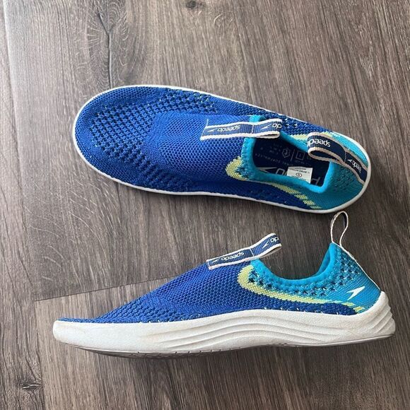 Speedo  Surf Strider Water Shoes - Navy/Blue Kids  size 1 - Picture 3 of 4
